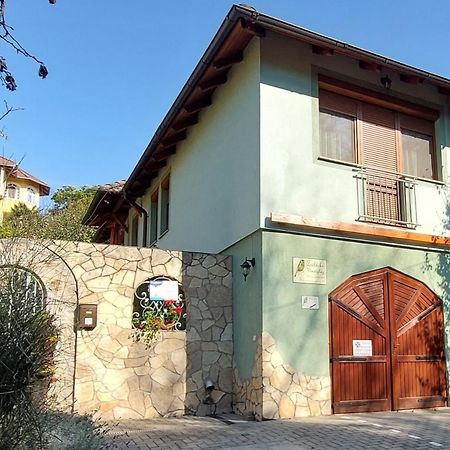 Hotel Zoeldike Vendeghaz Kaposvár Exteriér fotografie