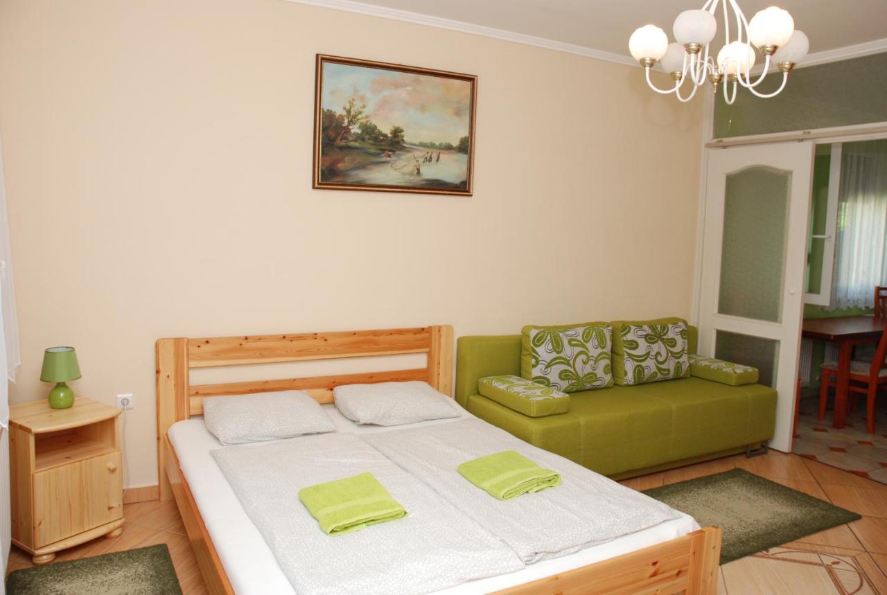 Hotel Zoeldike Vendeghaz Kaposvár Exteriér fotografie